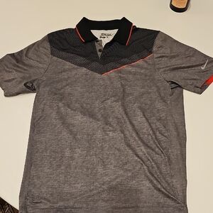 Nike Men's Polo Shirt in Gray with Black and Red Details